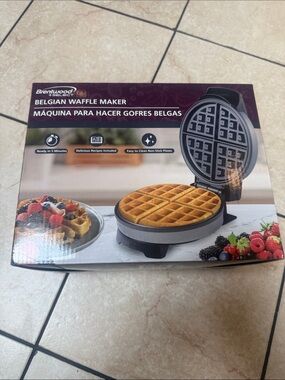 Belgian Waffle Maker - Silver